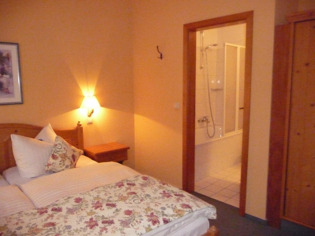 Hotel Am Grudenberg Halberstadt Rum bild