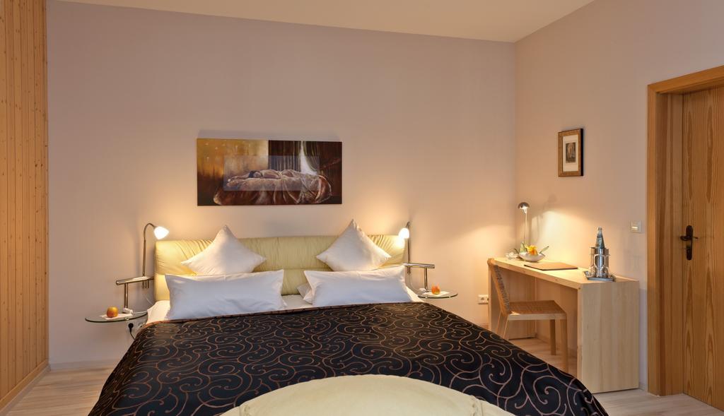 Hotel Am Grudenberg Halberstadt Rum bild