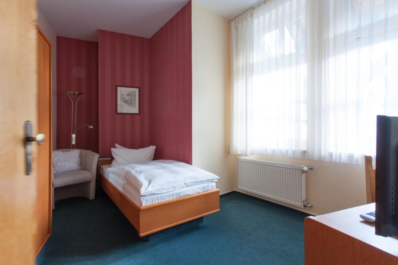 Hotel Am Grudenberg Halberstadt Exteriör bild
